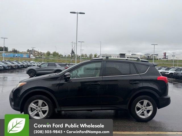 Used 2014 Toyota RAV4 XLE AWD/4WD image 4