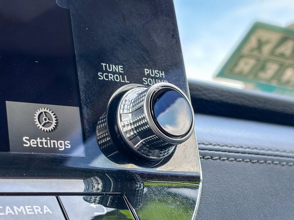 Used 2022 Mitsubishi Outlander SEL image 28