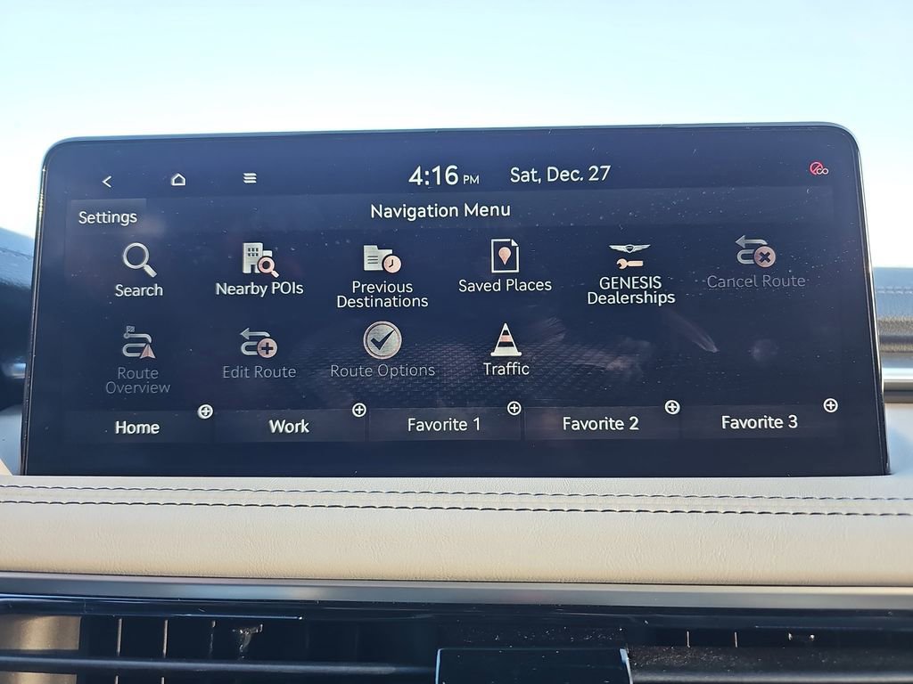 Used 2025 Genesis G70 2.5T image 27