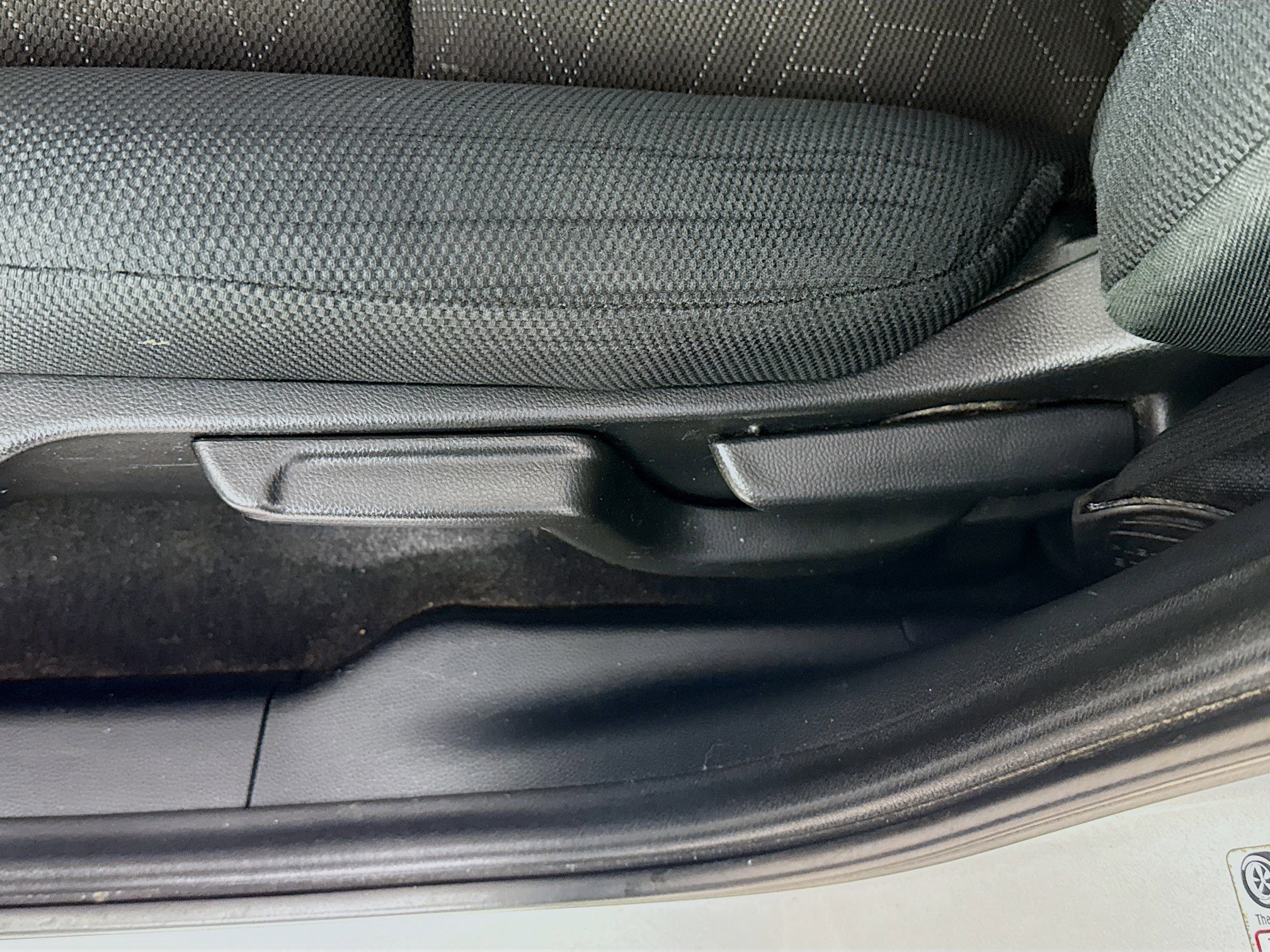 Used 2015 Honda Fit EX image 22