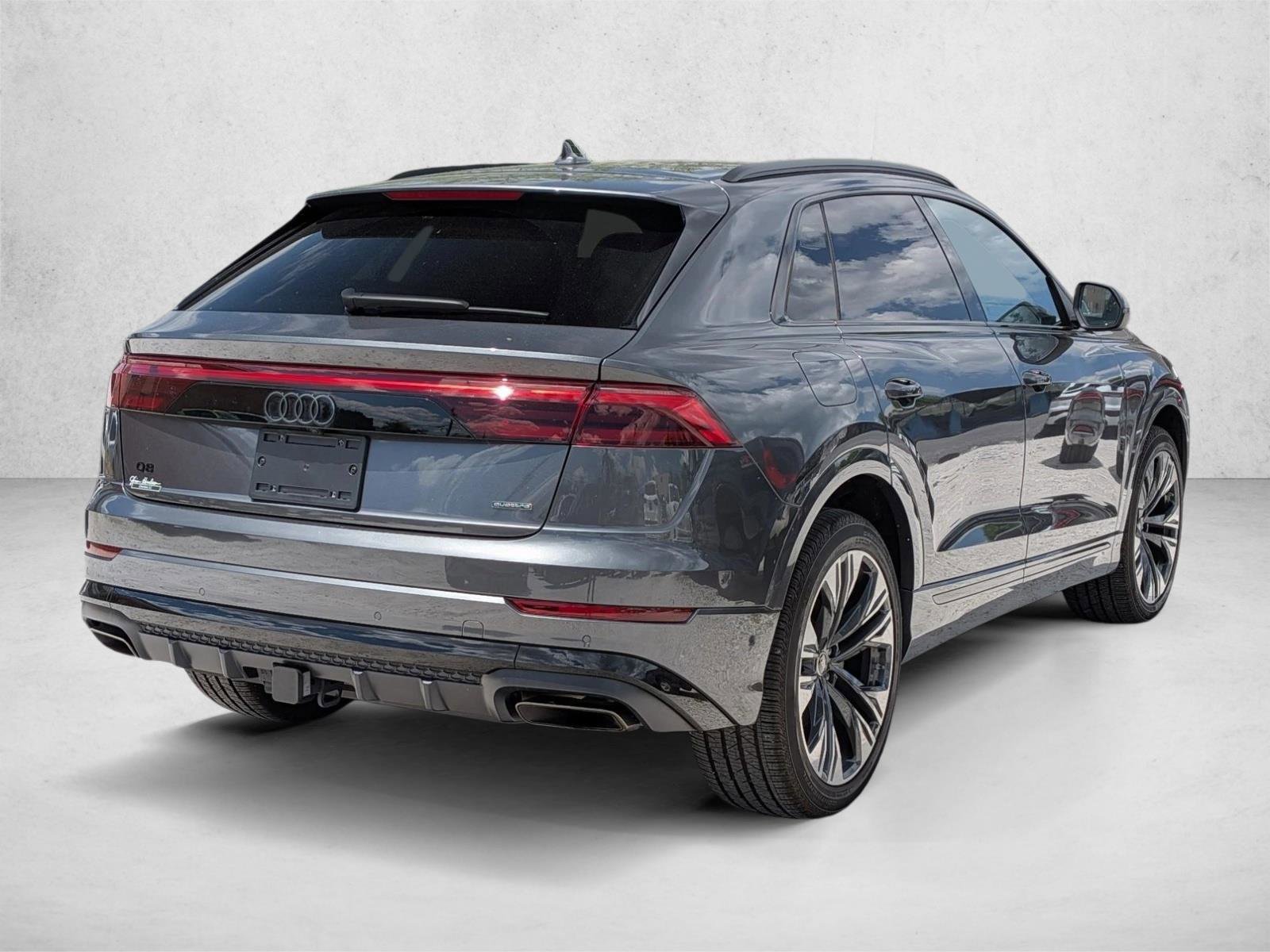 Certified 2025 Audi Q8 Prestige w/ Prestige Package AWD/4WD image 4