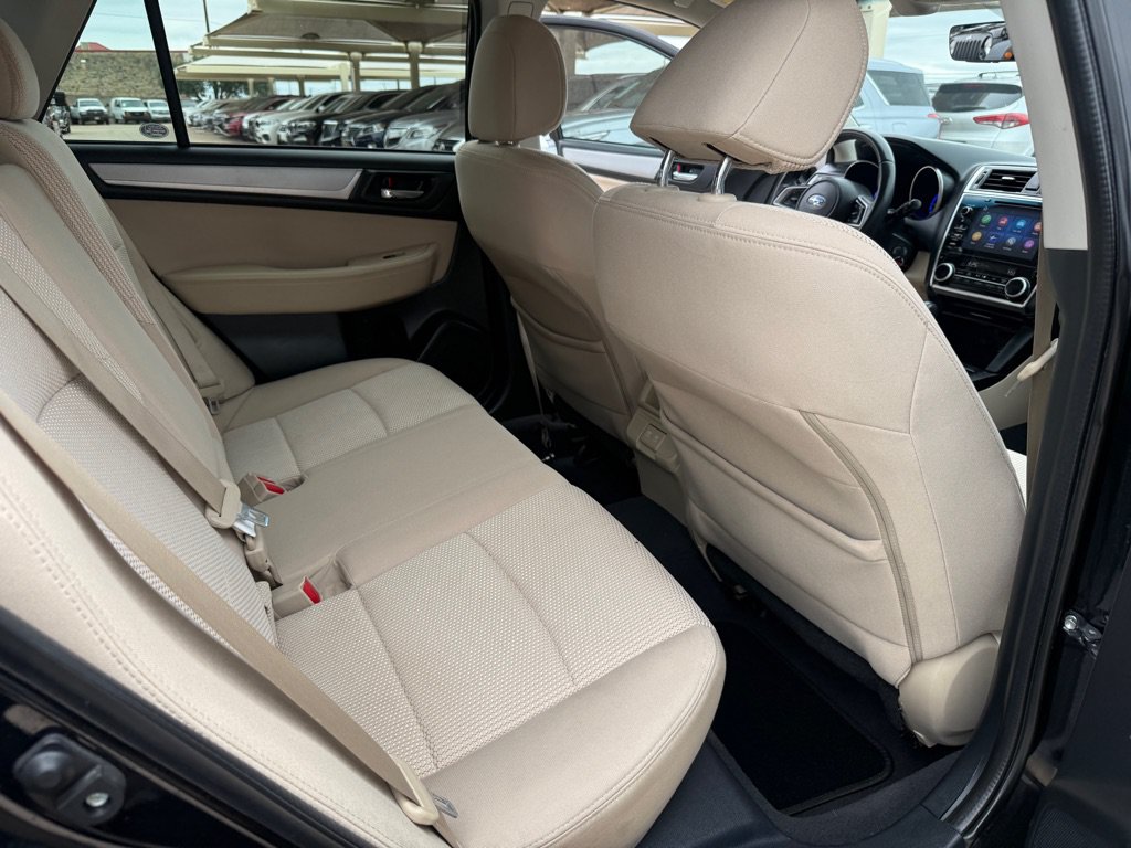 Used 2019 Subaru Outback 2.5i Premium AWD/4WD image 18