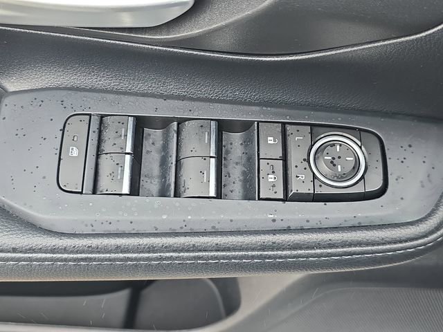 Certified 2025 Toyota Grand Highlander FWD image 29