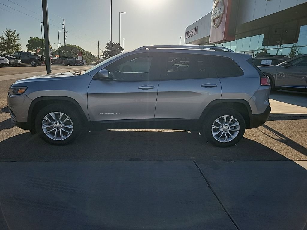 Used 2020 Jeep Cherokee Latitude FWD image 4