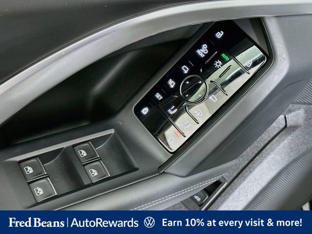 Used 2025 Audi Q5 Premium Plus w/ Premium Plus AWD/4WD image 24