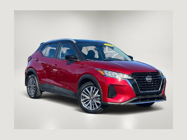 Used 2022 Nissan Kicks SV FWD image 1