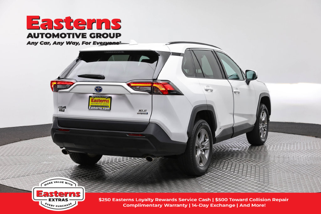 Used 2024 Toyota RAV4 XLE w/ Convenience Package AWD/4WD image 6