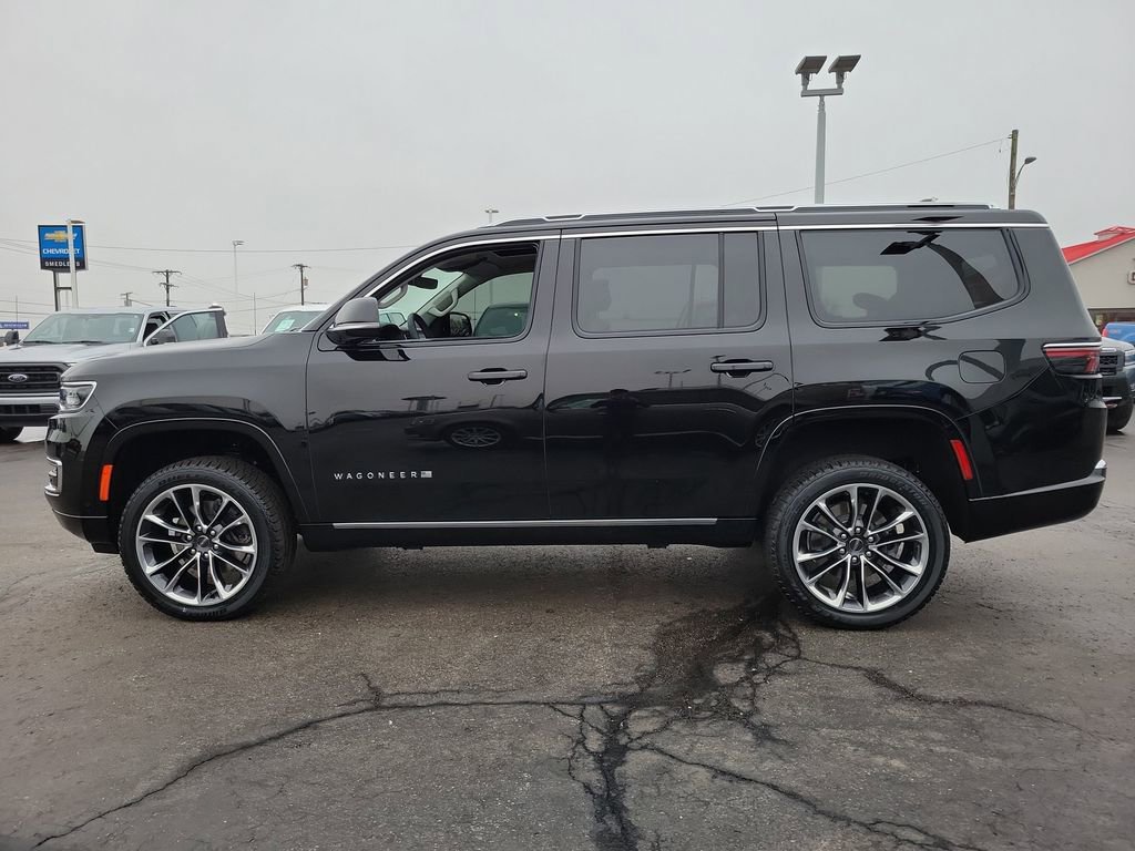 Used 2023 Jeep Wagoneer Series III w/ Premium Group I image 7