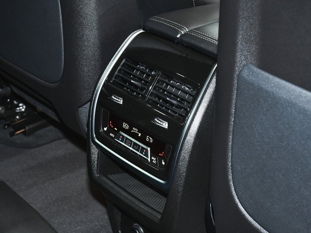 Used 2026 BMW X5 M60i image 66