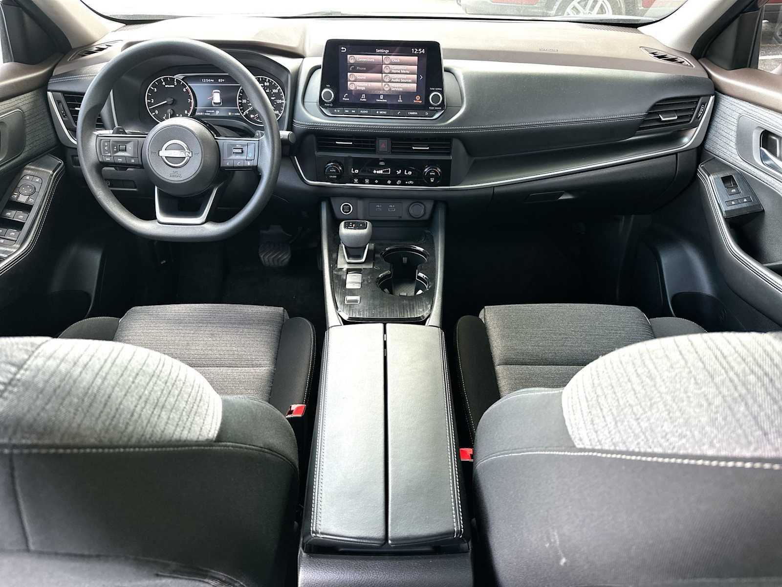 Used 2023 Nissan Rogue SV FWD image 25