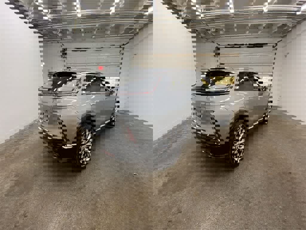 Certified 2024 Cadillac Lyriq Luxury w/ LPO, Floor Liner Package image 6