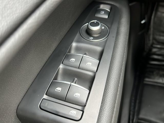 Used 2024 Alfa Romeo Stelvio Ti w/ Active Assist Plus Package AWD/4WD image 19