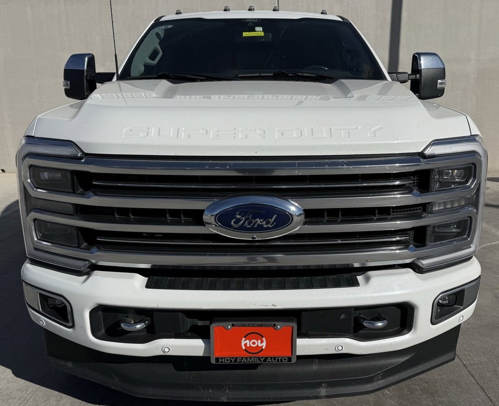 Used 2024 Ford F350 Limited image 2