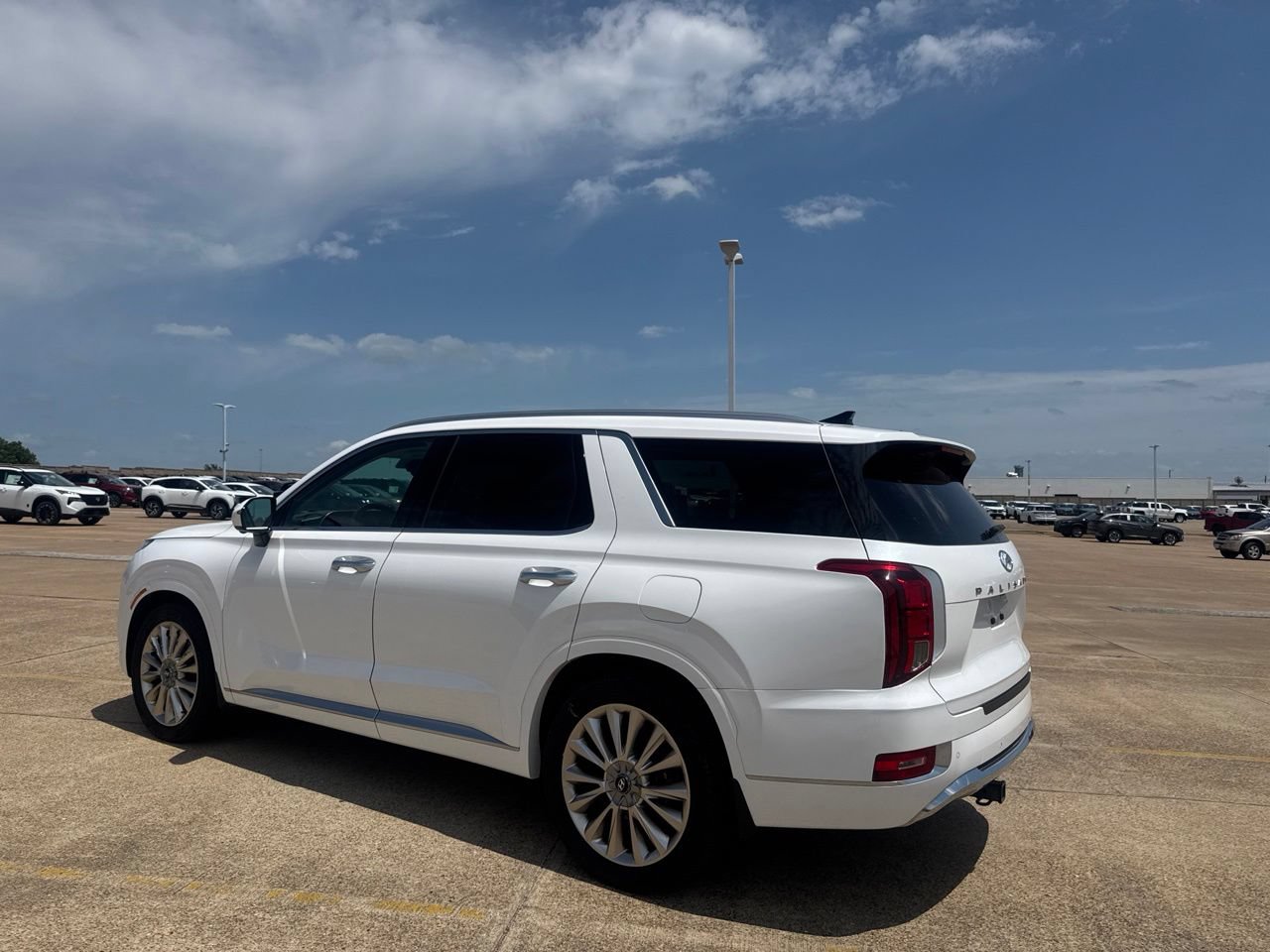 Used 2020 Hyundai Palisade Limited FWD image 14