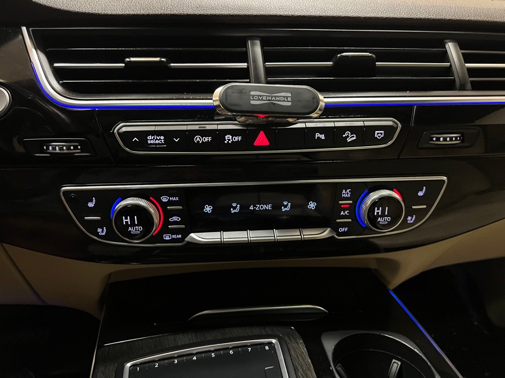Used 2018 Audi Q7 3.0T Prestige AWD/4WD image 46