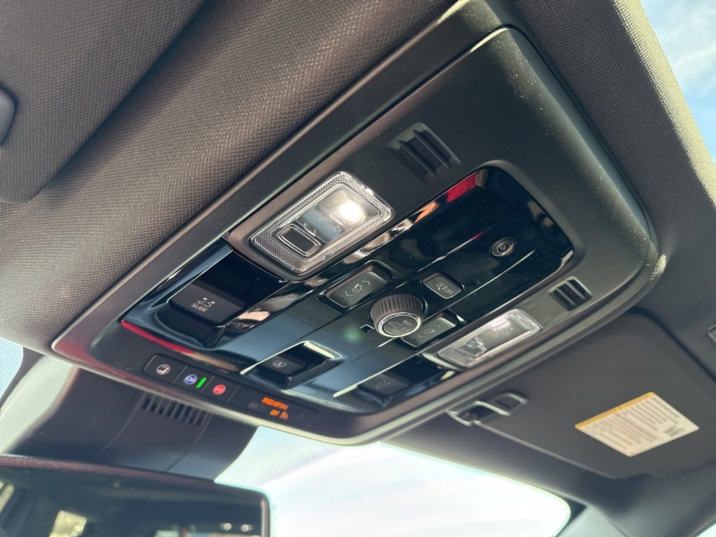 Used 2026 Chevrolet Tahoe RST w/ Comfort Package image 32