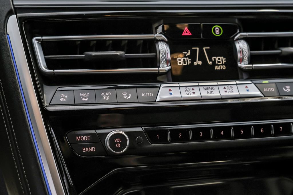 Used 2022 BMW M850i xDrive Coupe w/ Driving Assistance Package image 31