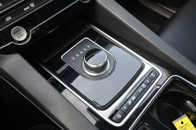 Used 2020 Jaguar F-PACE Premium image 11