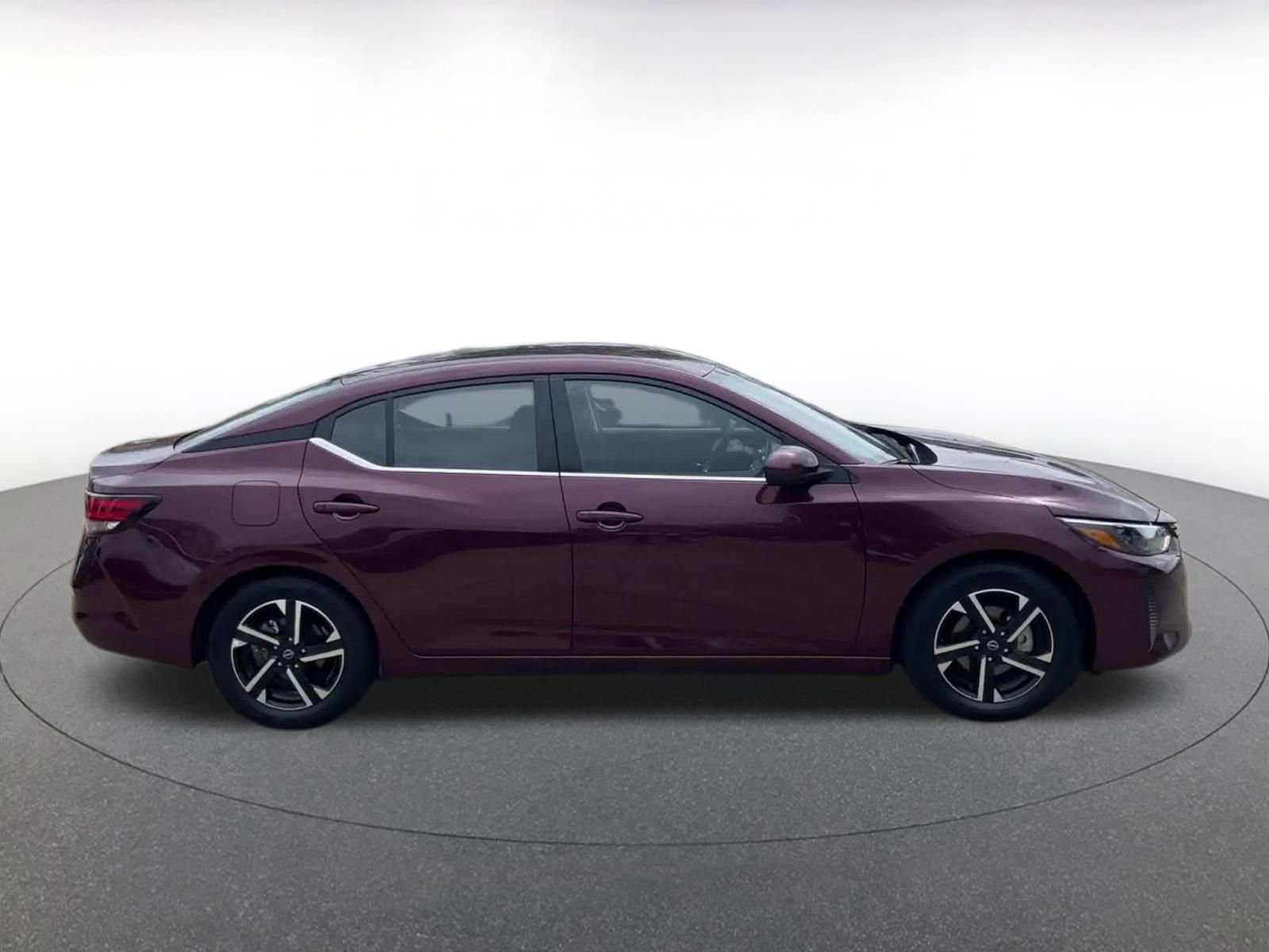 Used 2025 Nissan Sentra SV image 16