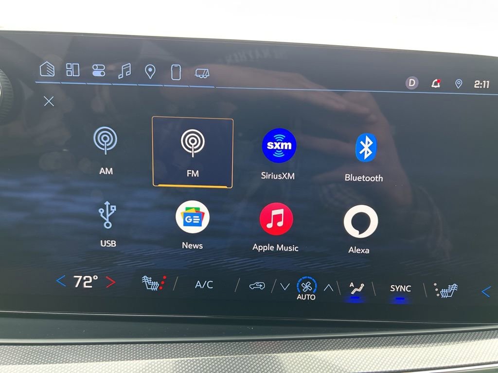 Used 2025 Chevrolet Suburban RST w/ Comfort Package image 29