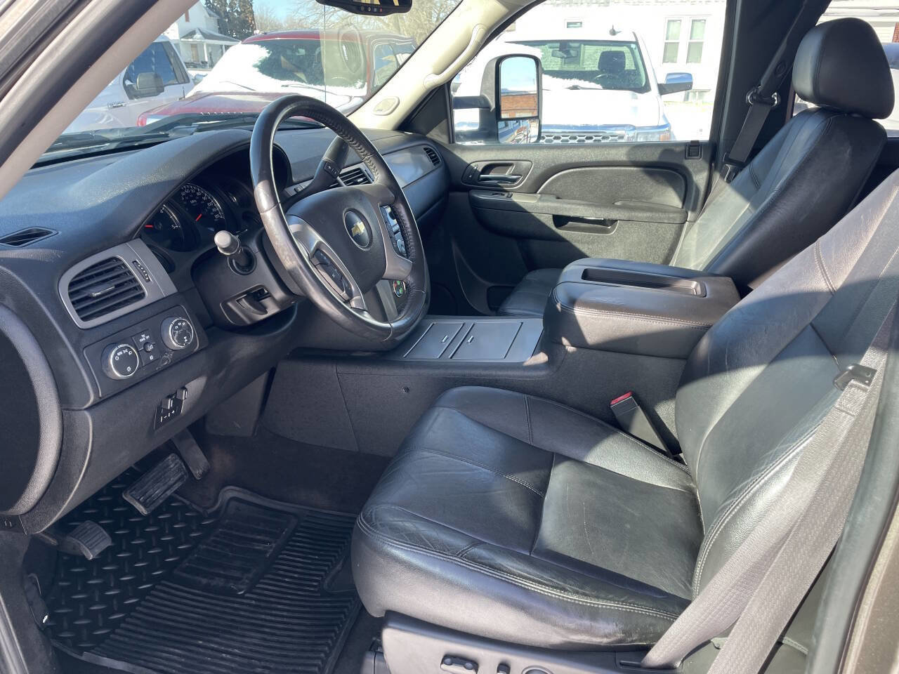 Used 2013 Chevrolet Silverado 2500 LTZ w/ Suspension Package, Off-Road image 5