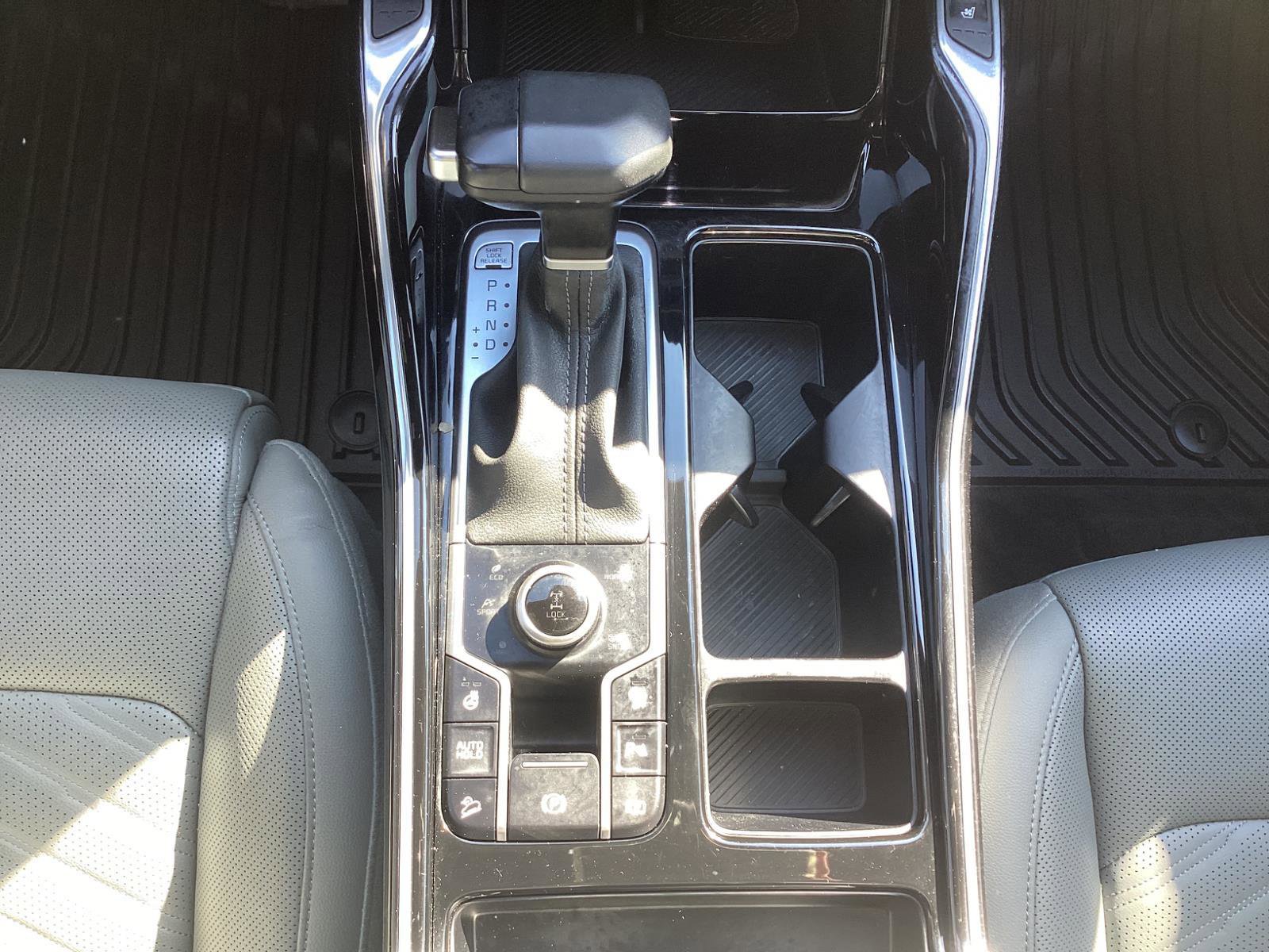 Used 2024 Kia Sorento SX Prestige w/ Sage Leather Package image 22