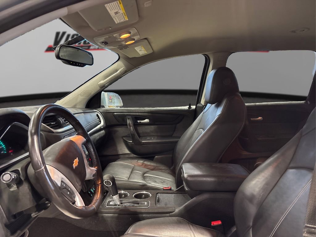 Used 2016 Chevrolet Traverse LT image 9