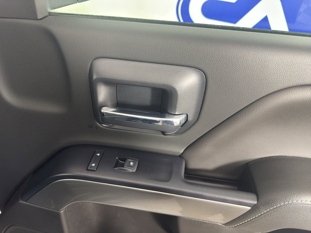 Used 2018 Chevrolet Silverado 1500 LT w/ All Star Edition AWD/4WD image 38