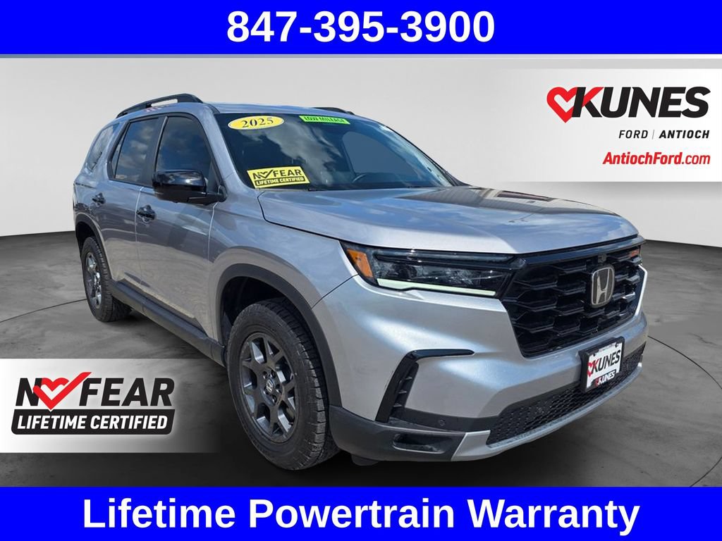 Used 2025 Honda Pilot TrailSport