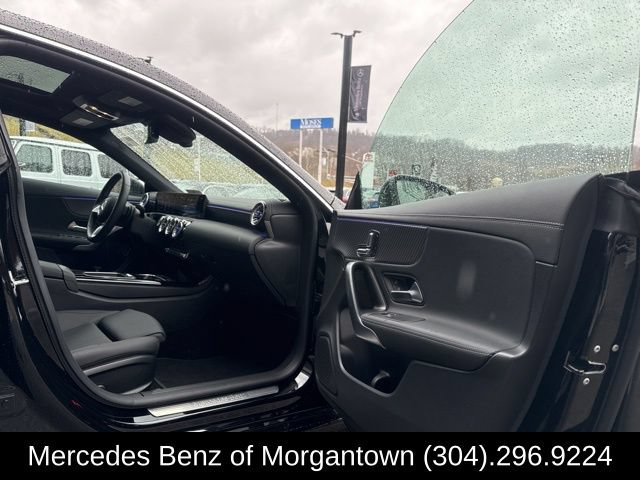 Used 2025 Mercedes-Benz CLA 250 4MATIC image 25