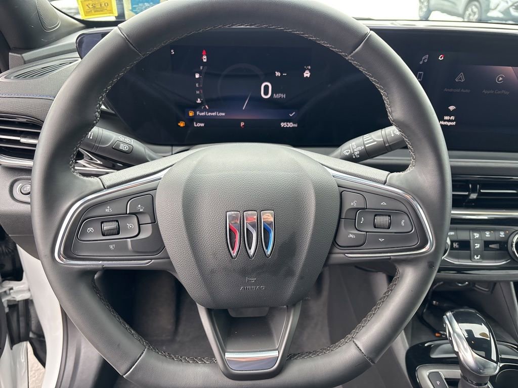 Used 2025 Buick Envista Sport Touring w/ Experience Buick Package image 16