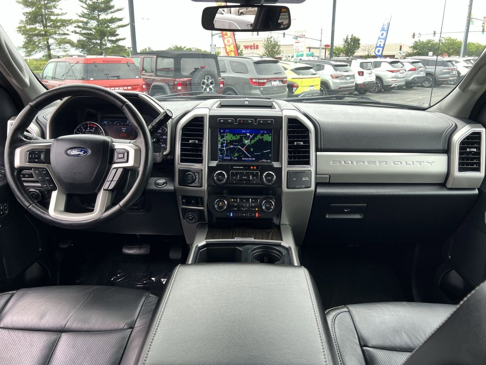 Used 2020 Ford F450 Lariat w/ Lariat Ultimate Package AWD/4WD image 31