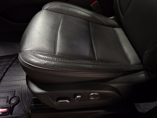 Used 2021 GMC Yukon Denali w/ Denali Premium Package AWD/4WD image 17