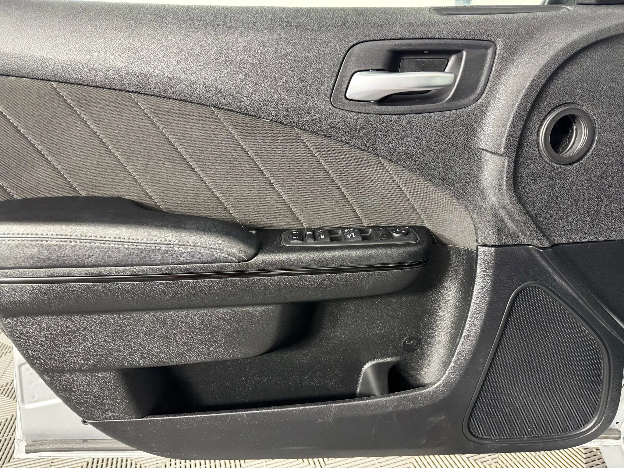 Used 2023 Dodge Charger GT w/ Blacktop Package image 38