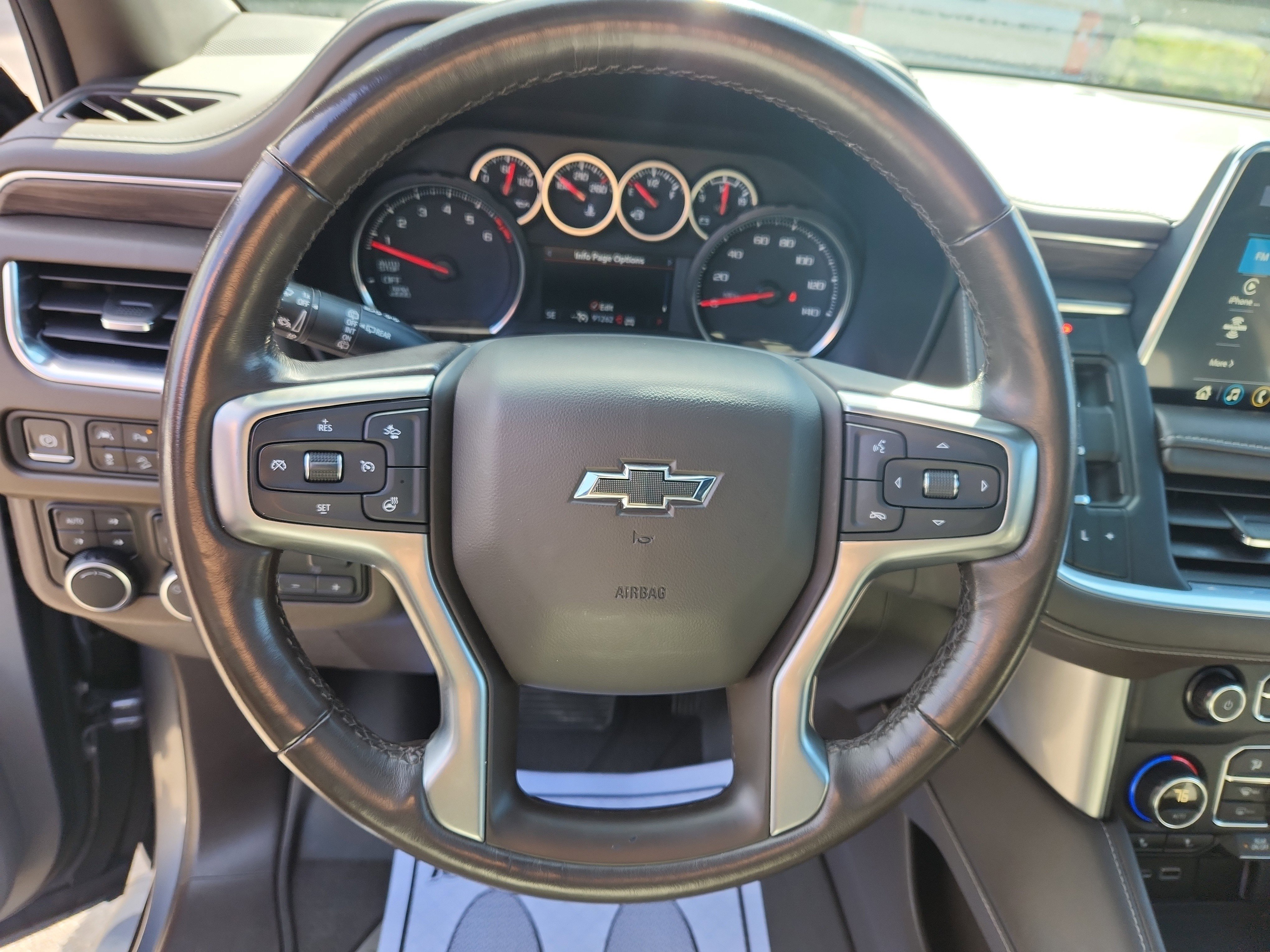 Used 2021 Chevrolet Tahoe Z71 w/ Z71 Signature Package image 28