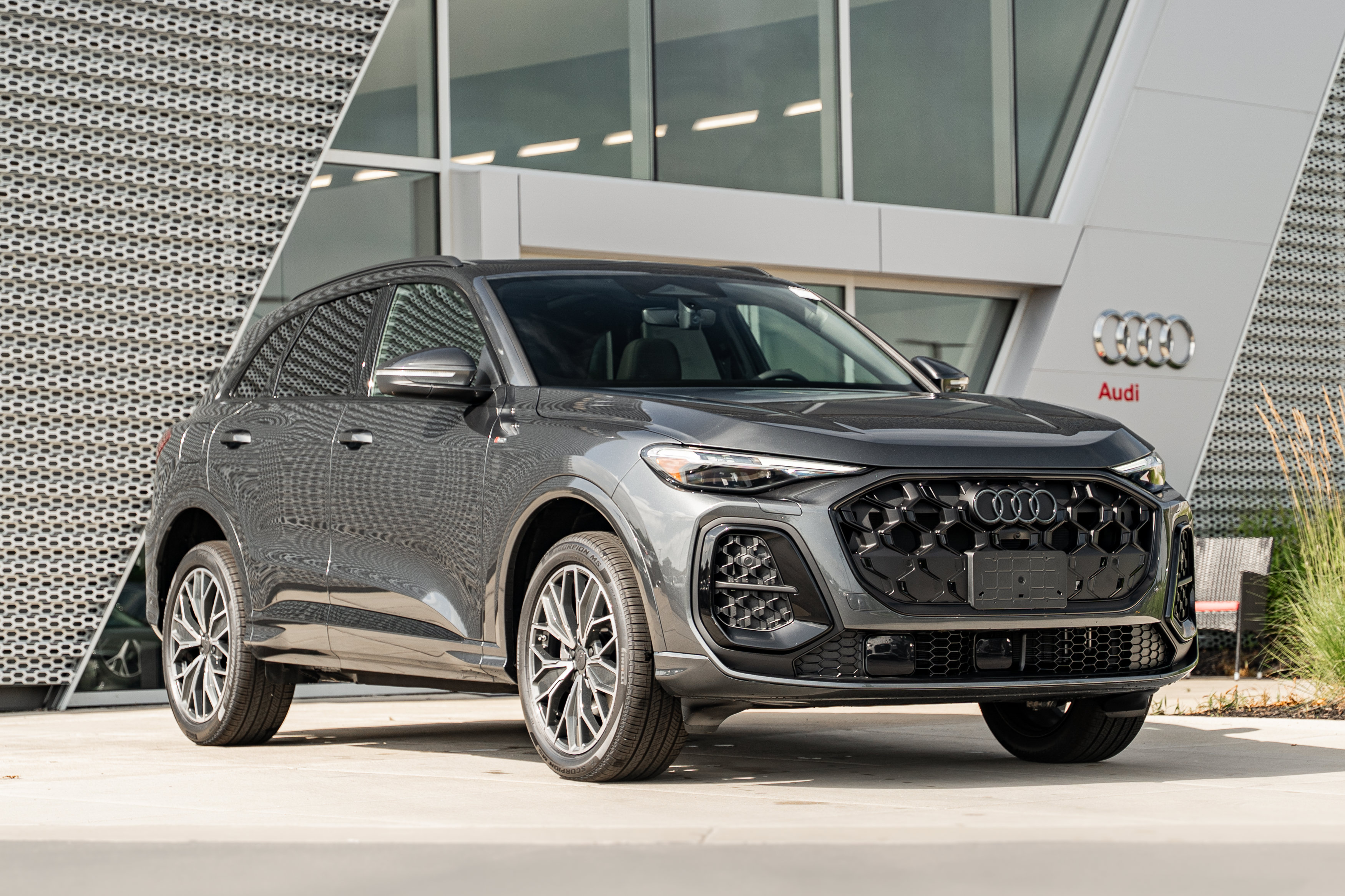 New 2026 Audi Q5 Premium AWD/4WD image 1