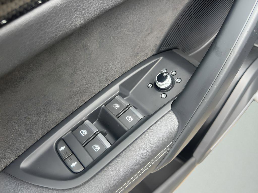 Used 2020 Audi SQ5 Prestige image 43