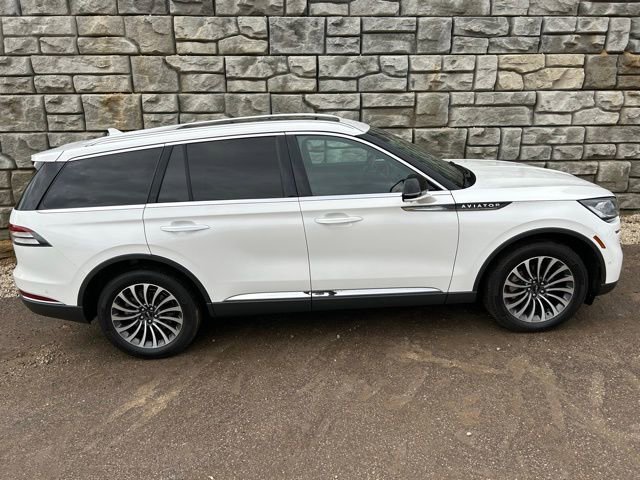 Certified 2023 Lincoln Aviator Reserve w/ Elements Package Plus image 6