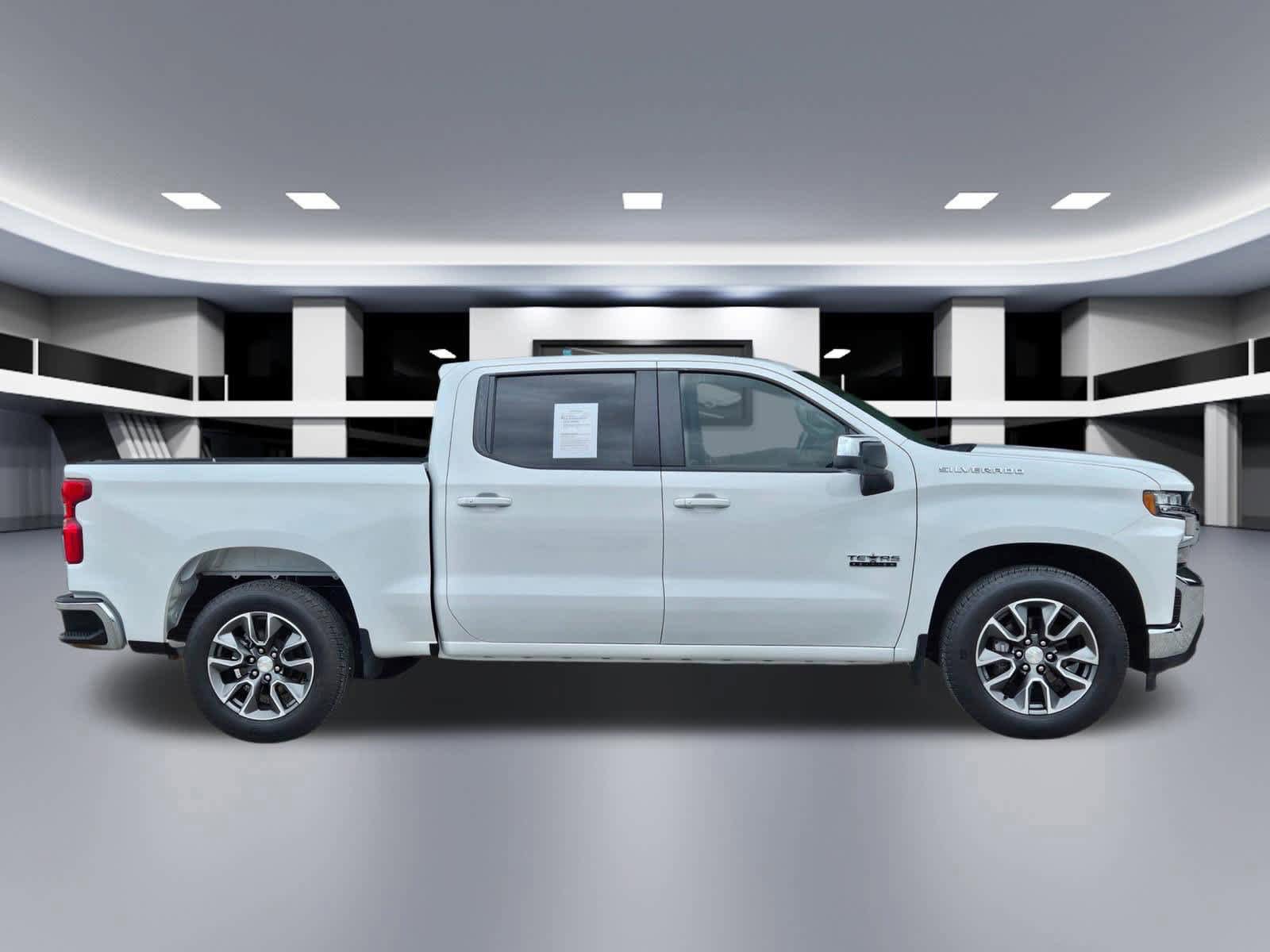 Used 2019 Chevrolet Silverado 1500 LT w/ Texas Edition RWD image 7