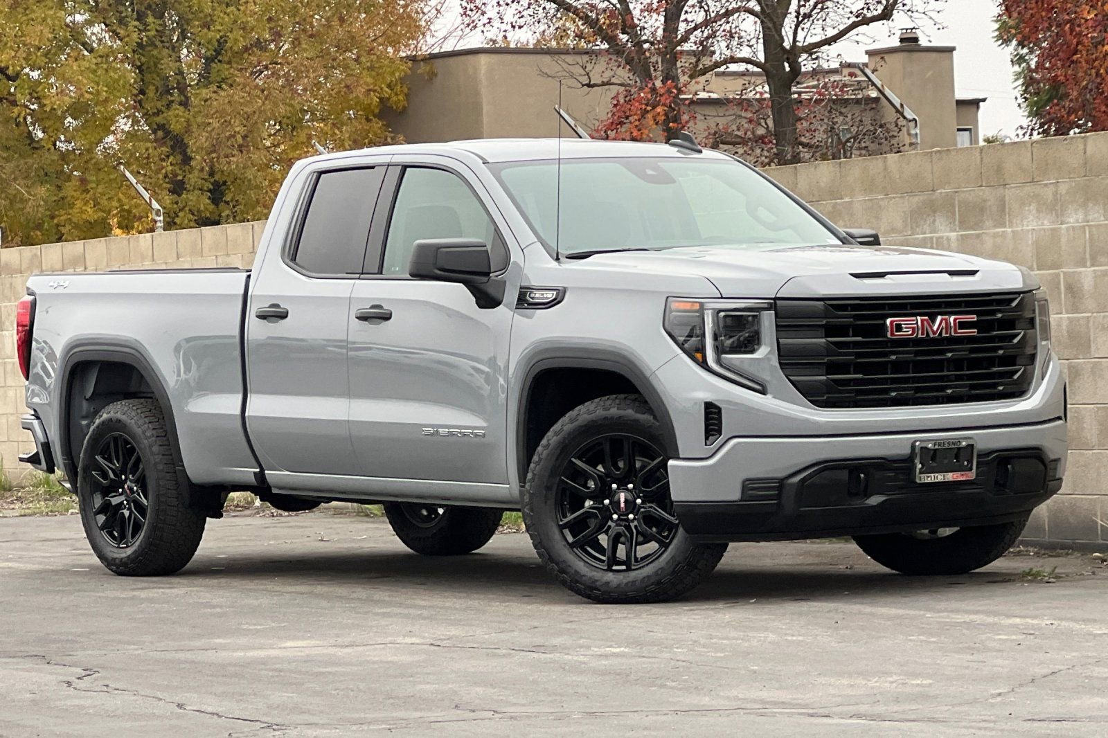 Used 2025 GMC Sierra 1500 Pro w/ Graphite Edition image 2