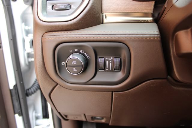 New 2026 RAM 2500 Limited AWD/4WD image 21
