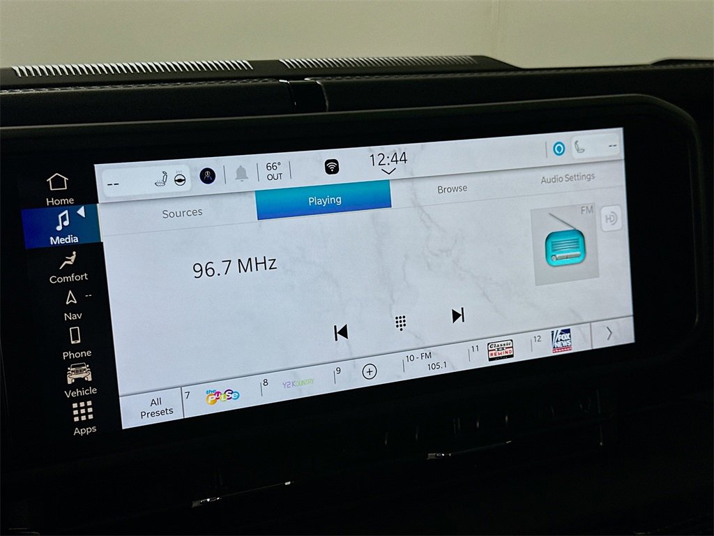 Used 2025 Jeep Wrangler Unlimited Rubicon 4xe w/ Technology Group image 29