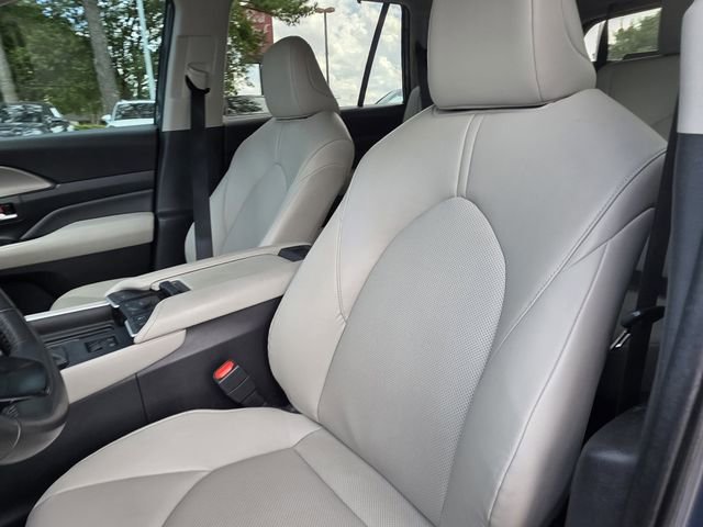 Used 2024 Toyota Grand Highlander FWD image 18