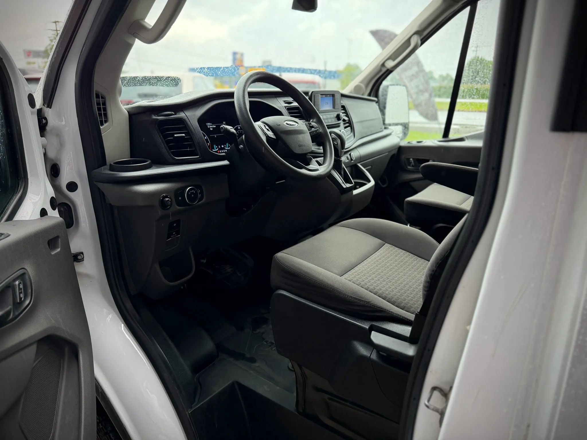 Used 2022 Ford Transit 250 Medium Roof w/ Interior Upgrade Package RWD image 29