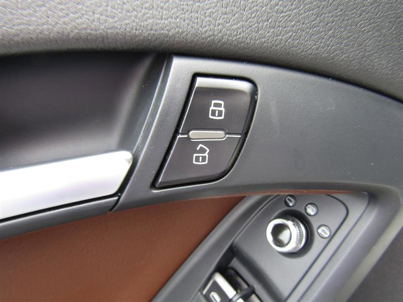 Used 2013 Audi A5 2.0T Premium w/ Convenience Pkg image 10