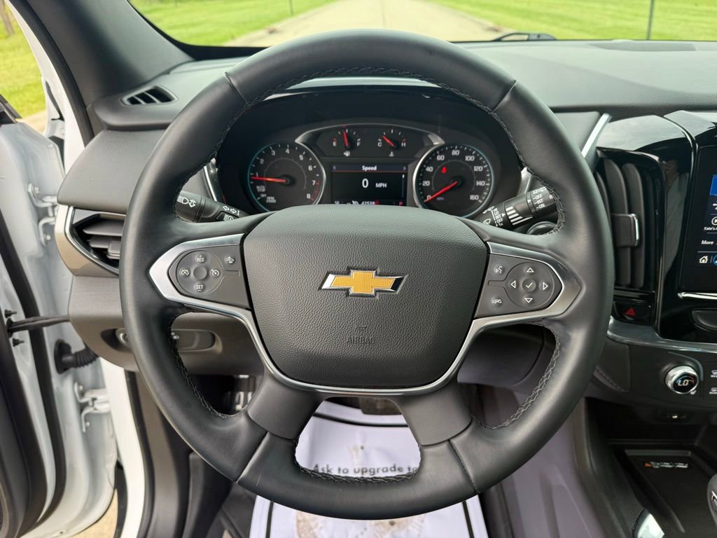 Used 2023 Chevrolet Traverse LT FWD image 31