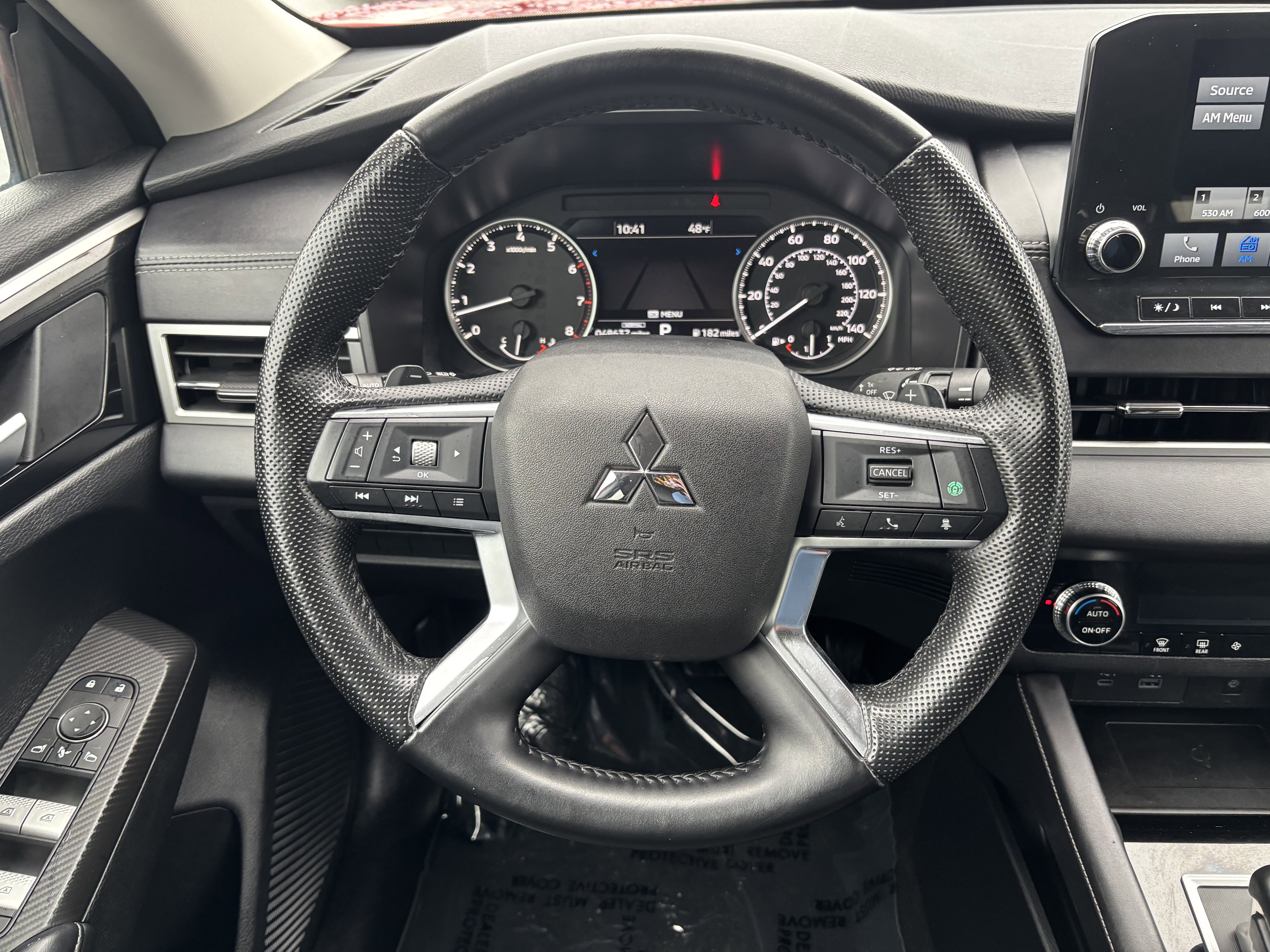 Used 2024 Mitsubishi Outlander SE image 14