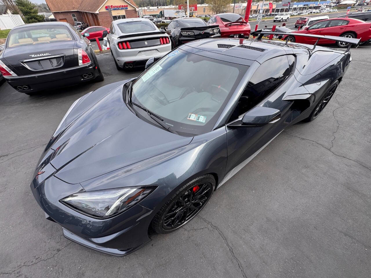 Used 2020 Chevrolet Corvette Stingray Coupe w/ 1LT image 12