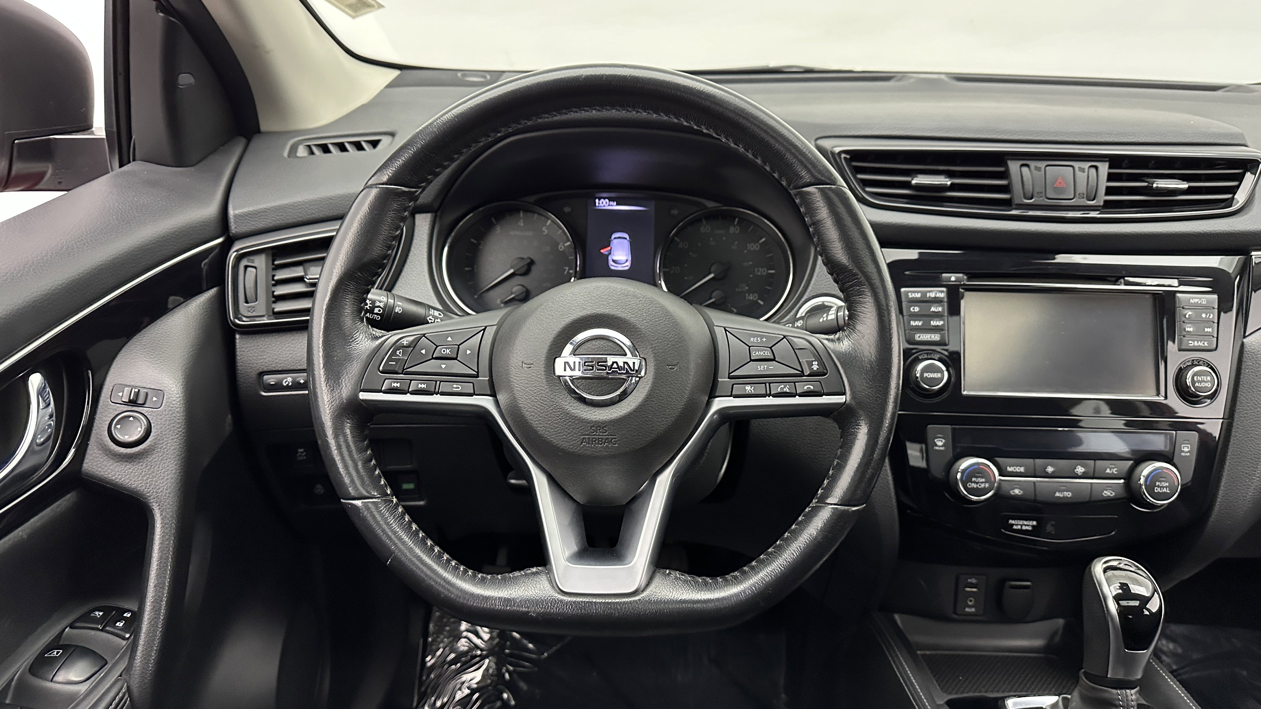 Used 2017 Nissan Rogue Sport SL w/ SL Premium Package image 23