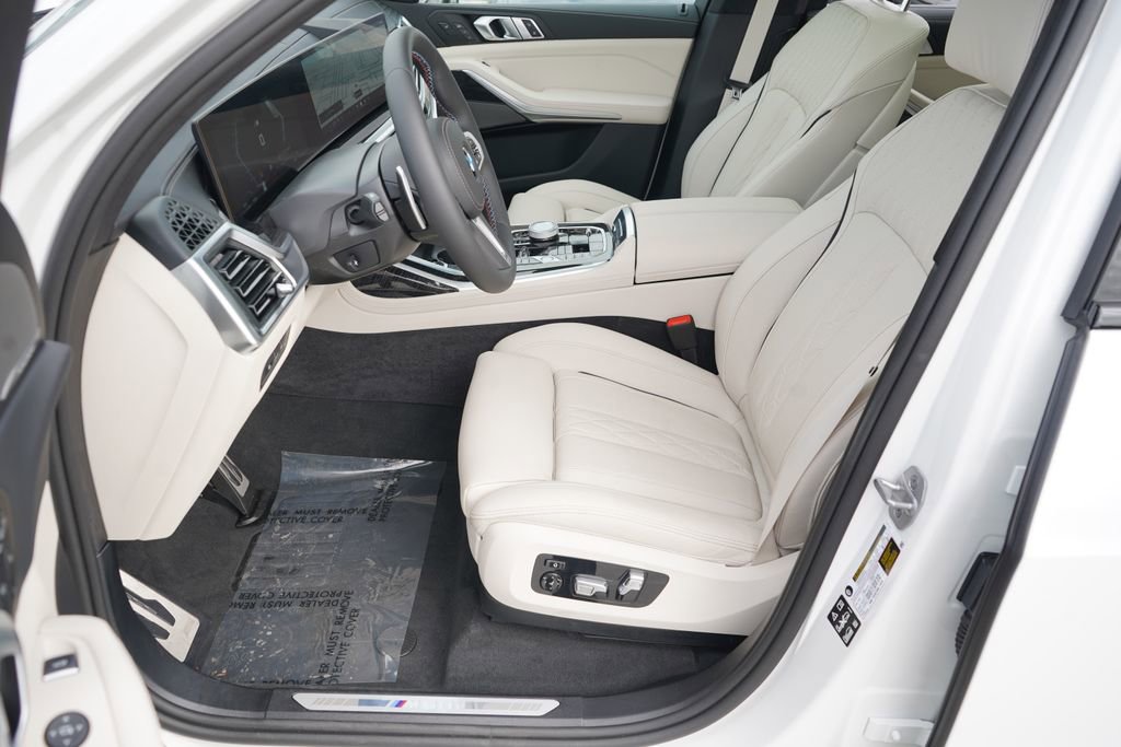 New 2026 BMW X7 M60i image 11